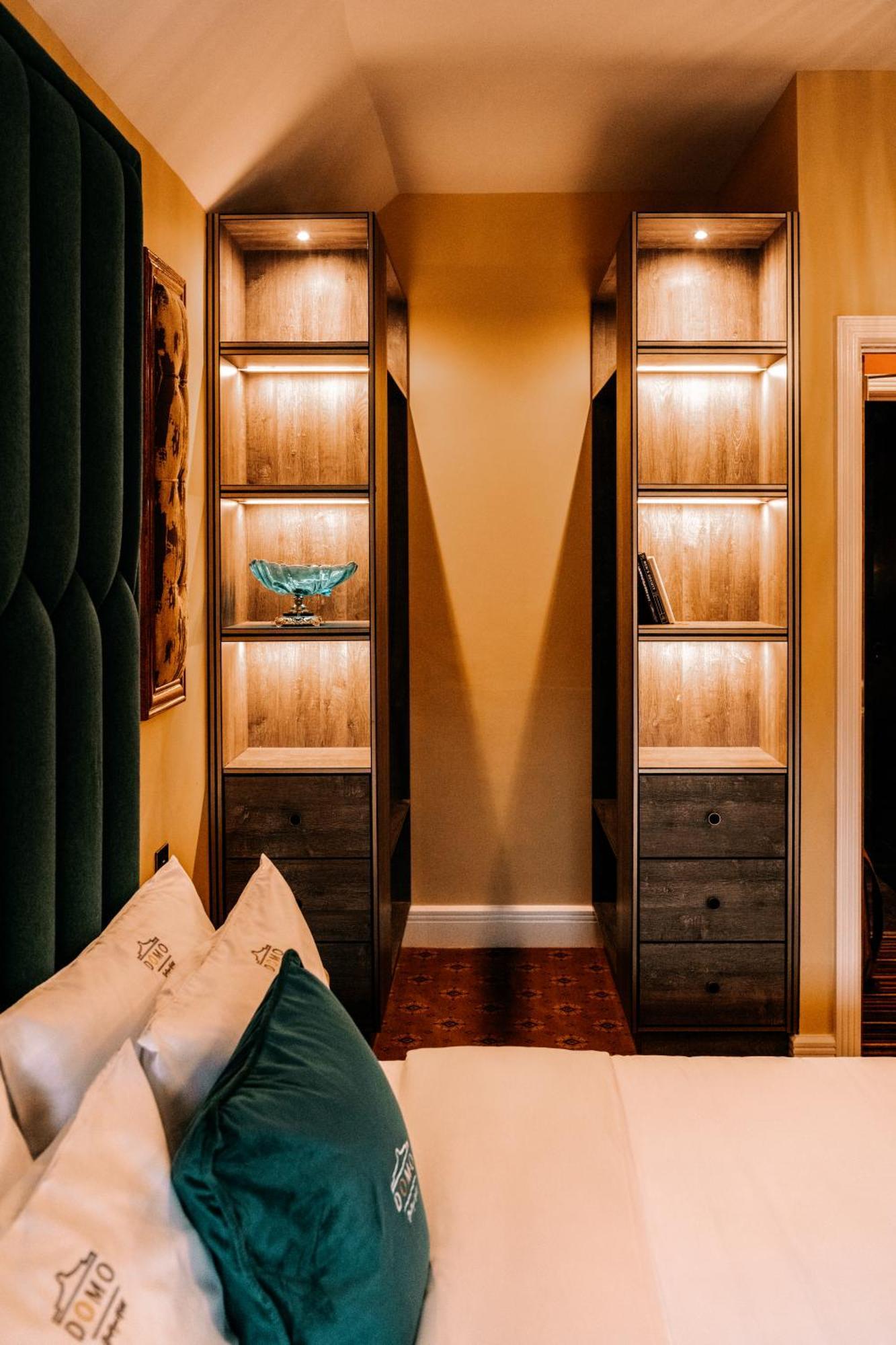 Queen Suite